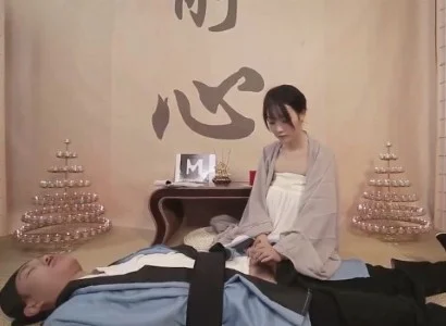 Nàng nữ tu cứu vị đạo sĩ bị thương